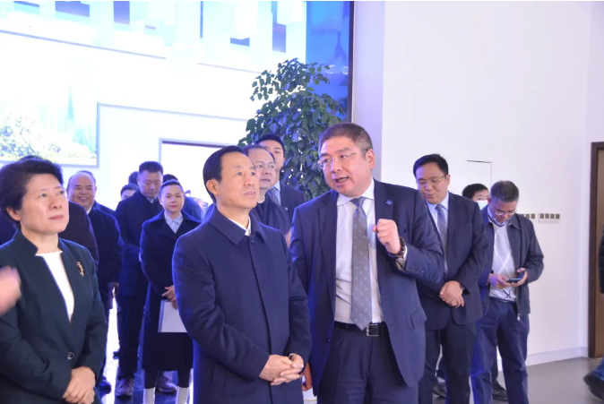 奋进新征程丨湖南省委书记许达哲一行莅临东升国际官网环境长沙基地调研考察